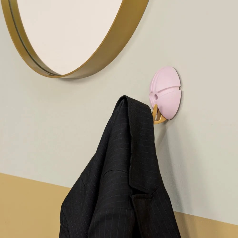 Svetloružový/v zlatej farbe nástenný plastový háčik Tick – Spinder Design