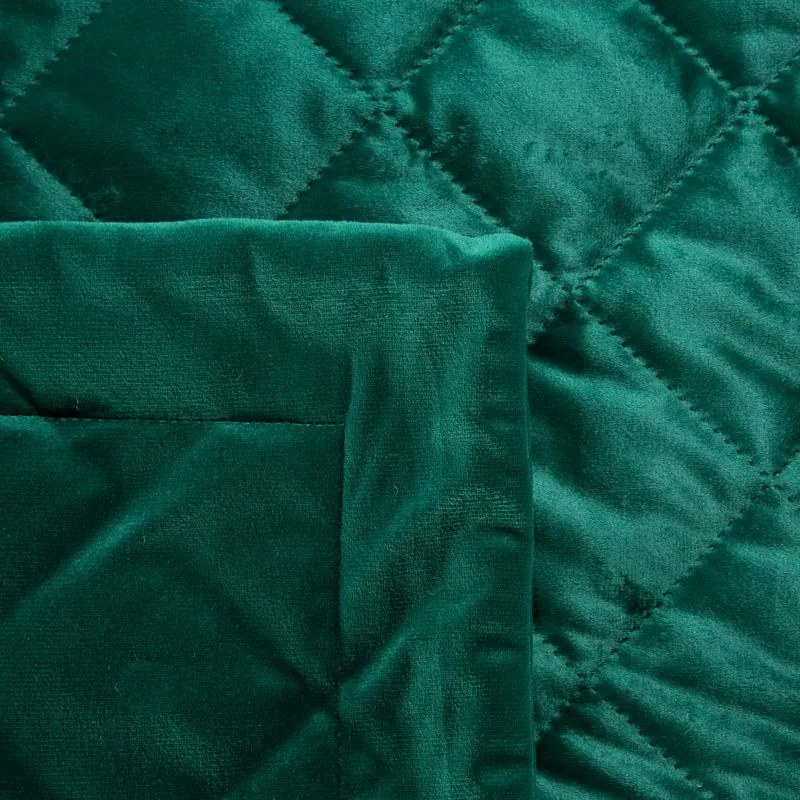 EUROFIRANY Elegantný vlnený prehoz na posteľ z kvalitného zamatu s výrazným leskom 220 cm x 240 cm tmavozelená 100 % polyester Varianta: 386335