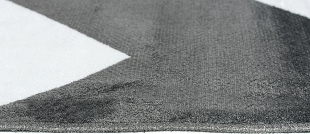 TA Koberec Isphahan 84271/689 antracitová/krémová Rozmer: 160x230 cm