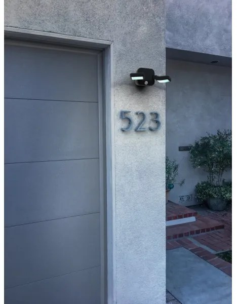 Osram - LED vonkajší nástenný reflektor so senzorom BATTERY 2xLED/5W/4xD IP54