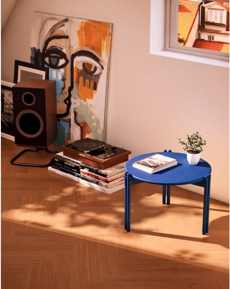 Modrý okrúhly konferenčný stolík z borovicového dreva ø 80 cm Sticks – Karup Design