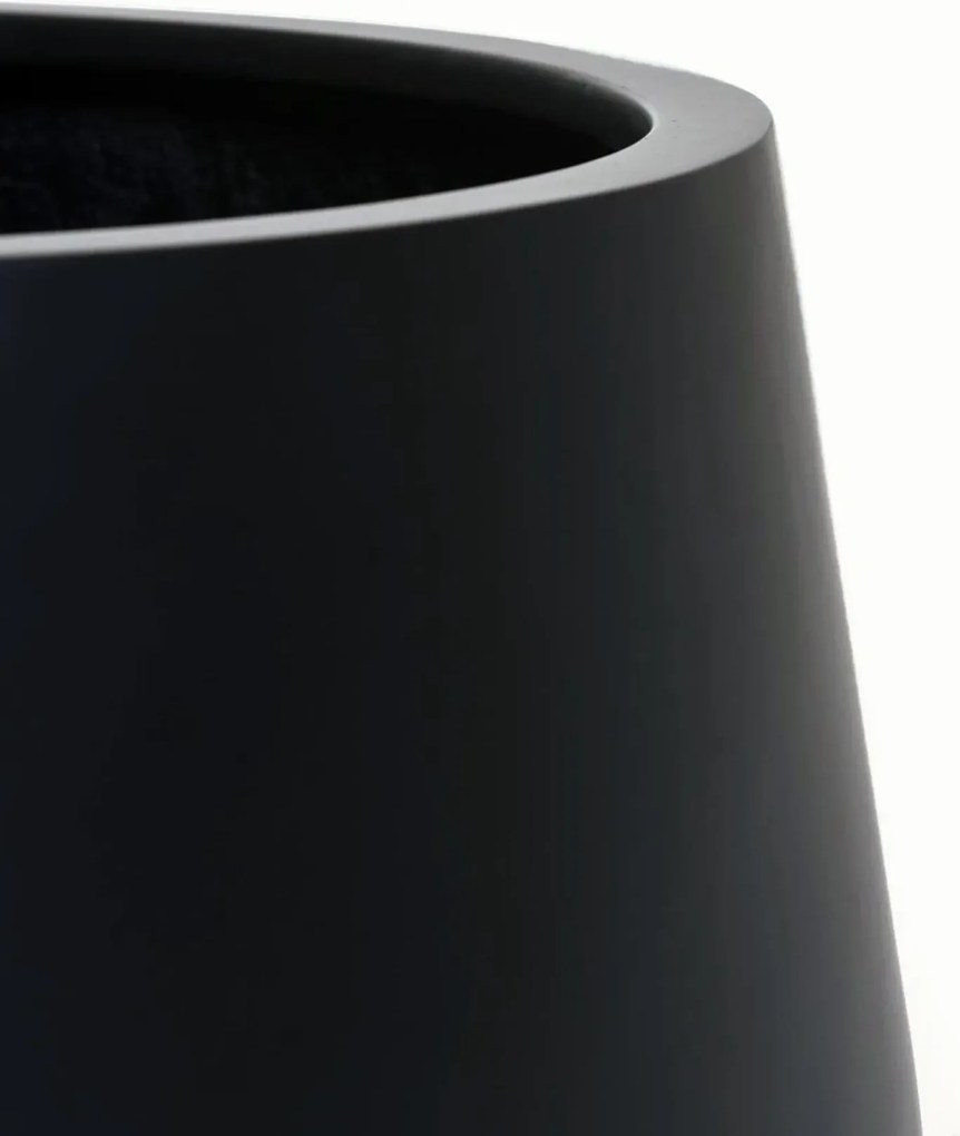 Kvetináč GORDO, sklolaminát, výška 29 cm, čierny