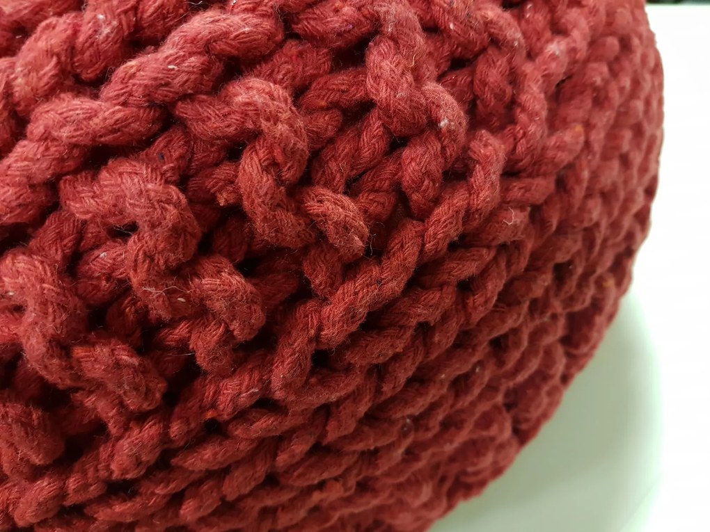 KUDOS Textiles Pvt. Ltd. MEGA AKCE: Sedací vak TEA POUF 9 červený - 40x40x35 cm