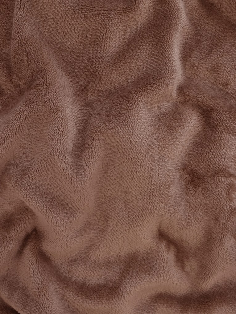 Obliečka na vankúš mikroplyš 50 × 70 cm – Laura mocha mousse