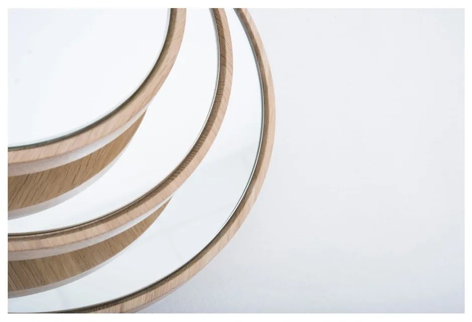 Nástenné zrkadlo s rámom z masívneho dubového dreva Gazzda Look, ⌀ 32 cm