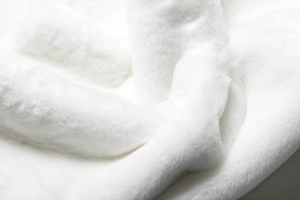 Kusový koberec RABBIT FUR - imitácia králičej kožušiny - biely