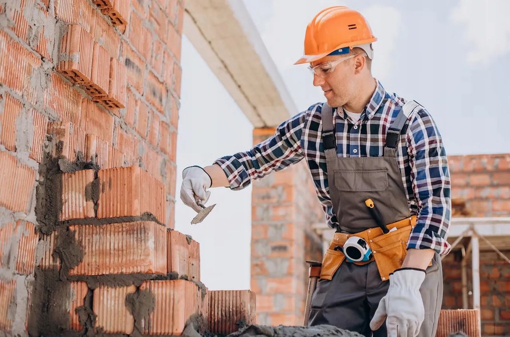 CROWNMAN Murárske hladítko z uhlíkovej ocele 15cm