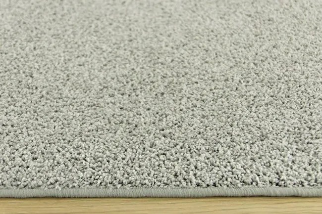 Metrážny koberec Mabelie 372 sivý