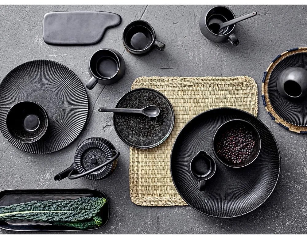 Čierny tanier z kameniny Bloomingville Neri, ø 23 cm