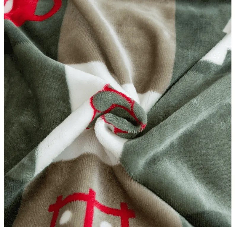 Súprava mikroplyšových obliečok CHRISTMAS SOCKS zelené + plachta mikroplyš SOFT 180x200 cm biela, dvojlôžko