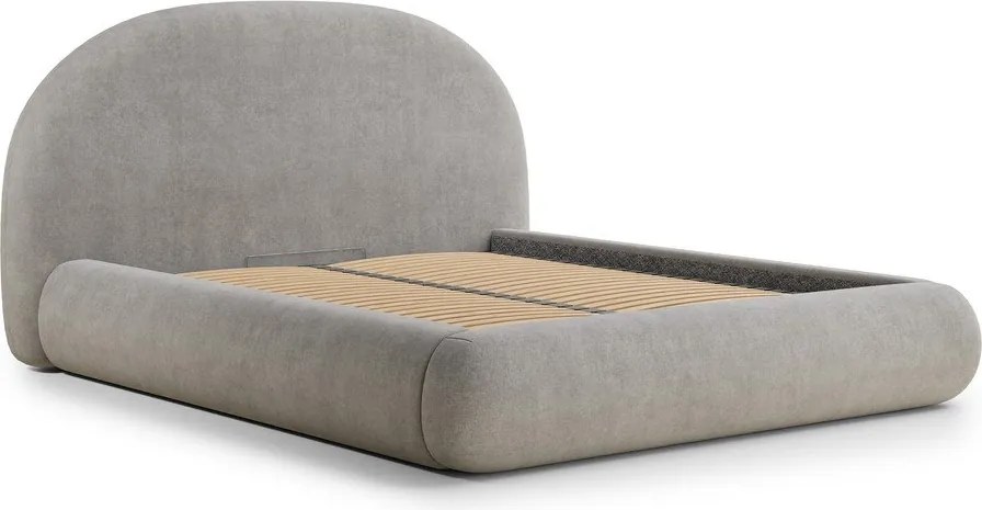 Sivobéžová čalúnená dvojlôžková posteľ s úložným priestorom s roštom 140x200 cm Maumere – Maison de Rêve