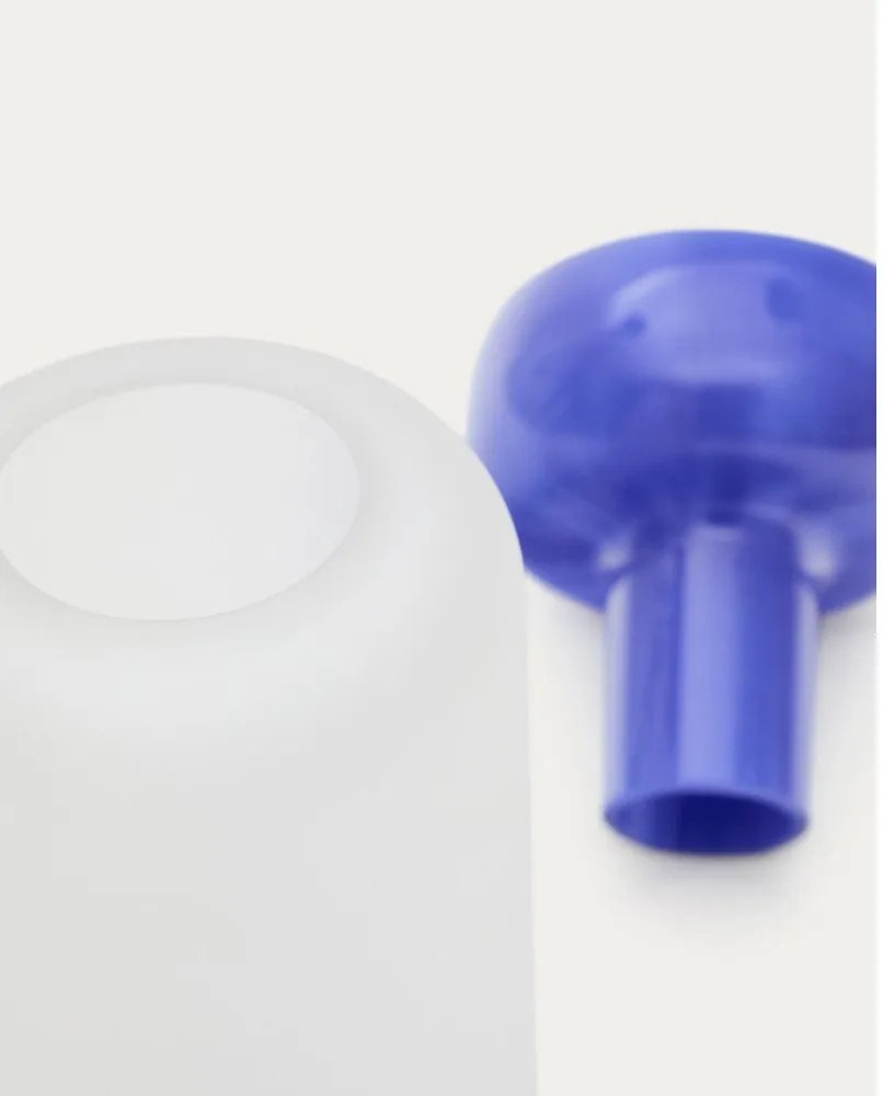 Modrá sklenená váza (výška 30,5 cm) Kelse – Kave Home