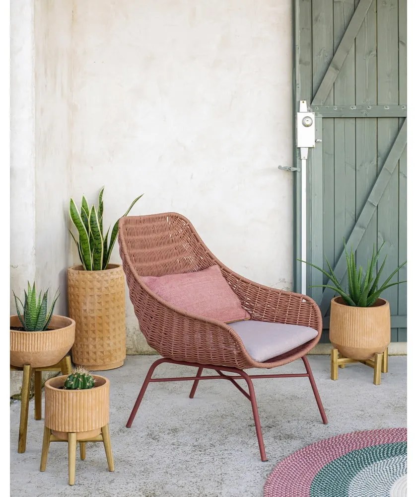 Záhradné kreslo v terakotovej farbe Kave Home Abeli