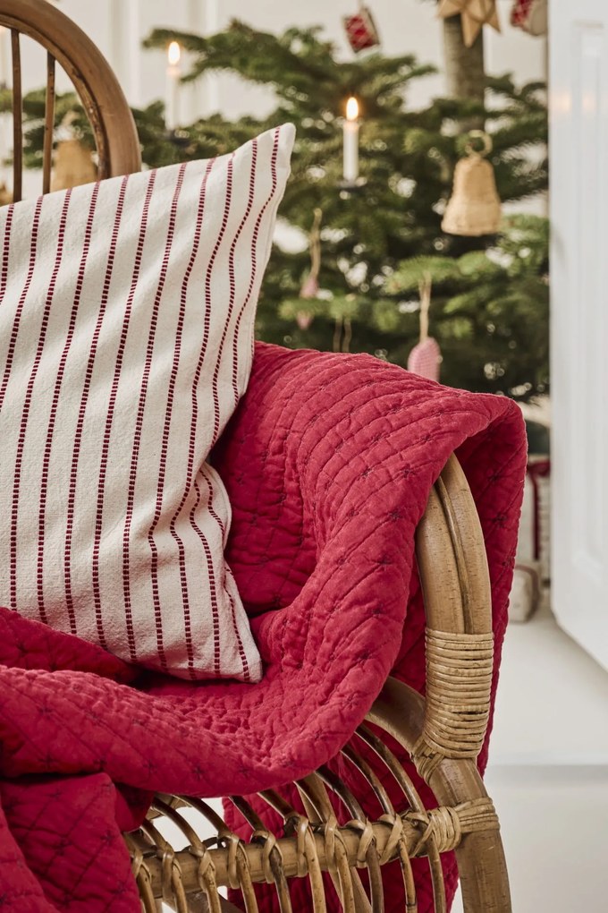 Ib Laursen Prešívaný prehoz Red Cross Stitches 130 × 180 cm