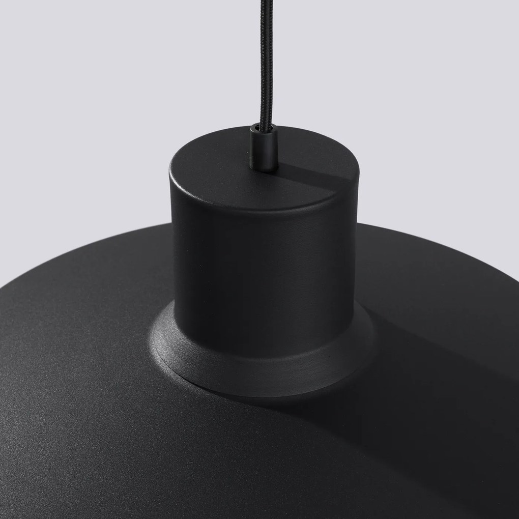 Závesné svietidlo Bilo, 1x čierne kovové tienidlo