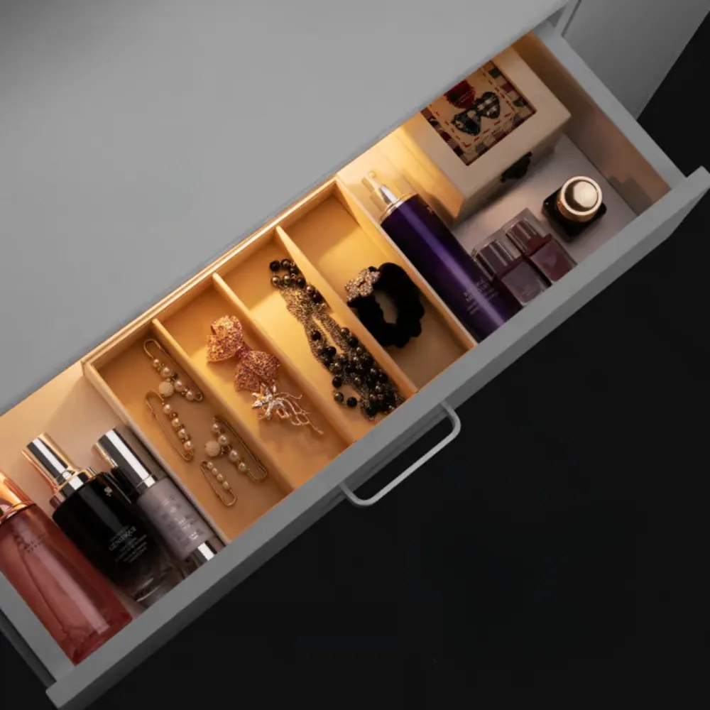 Toaletný stolík JOCELYN s osvetlením, 140x90x40cm, biela Casaria