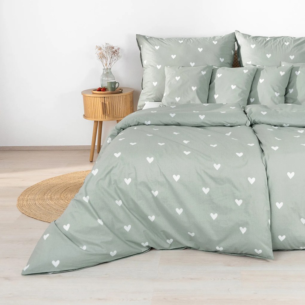 Goldea bavlnené posteľné obliečky - srdiečka na šalviovo zelenom 220 x 200 a 2ks 70 x 90 cm