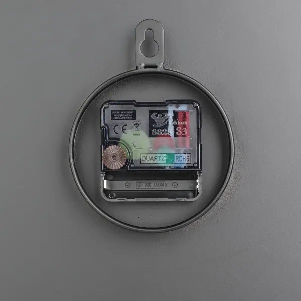 Eglo 425509 - Nástenné hodiny TAKAHAGI 1xAA pr. 30 cm čierna