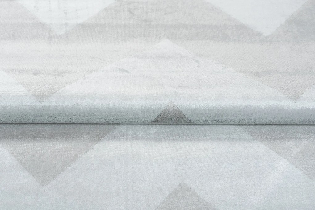 TA Koberec Isphahan 84271/299 Silver Rozmer: 80x150 cm