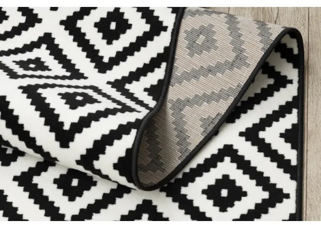 Behúň BCF MORAD Ruta romby čierny / krém - Výpredaj