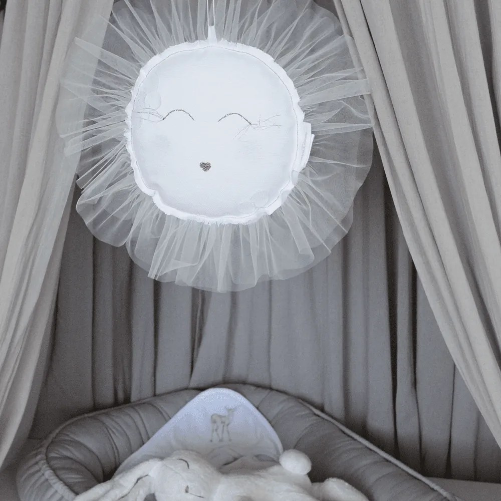 Závesná dekorácia slnka biela 35x35x5cm