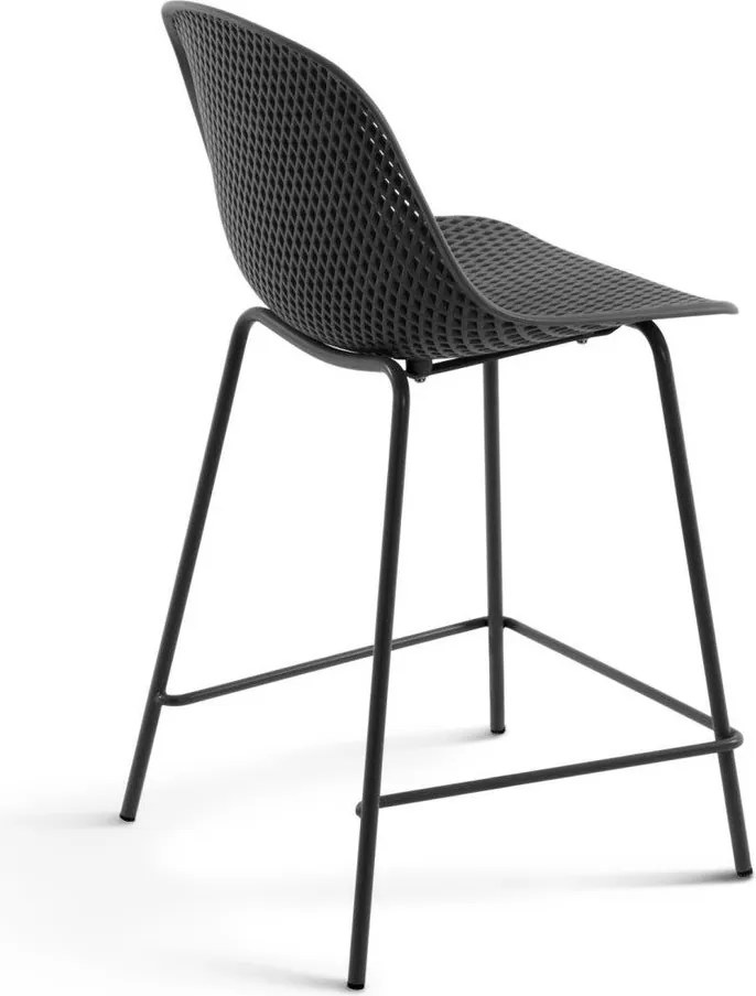Tmavosivá kovovo-plastová záhradná barová stolička Quinby – Kave Home