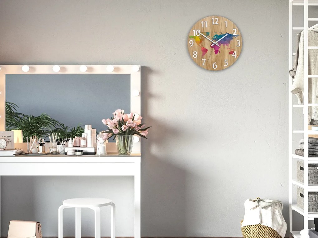 Dřevěné nástěnné hodiny Mapa Wood 33 cm hnědé/barevné