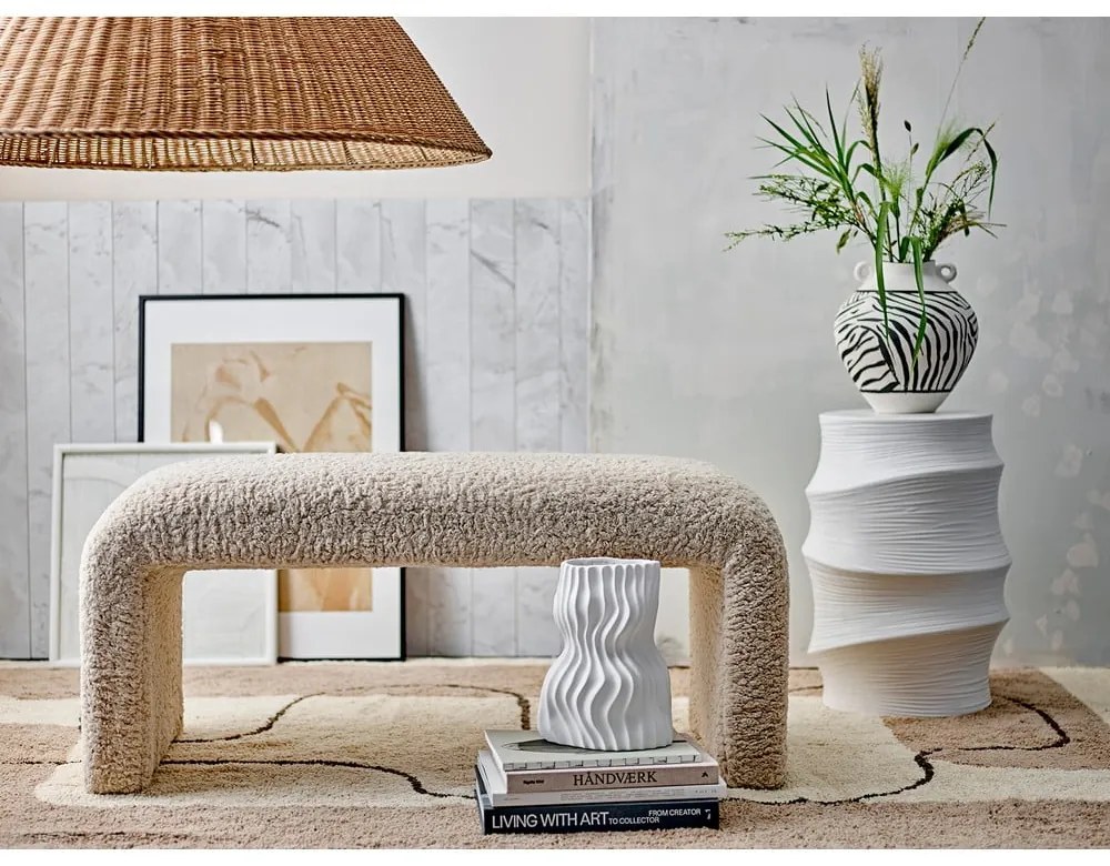 Krémová lavica z textílie buklé Bobbie – Bloomingville