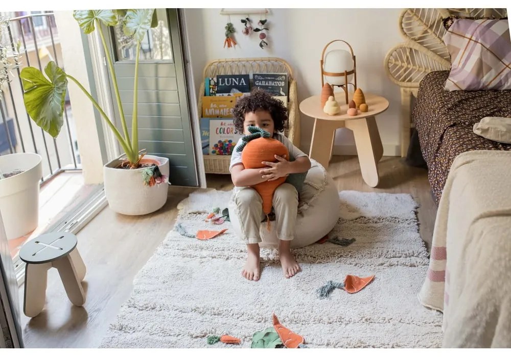 Krémový bavlnený detský hrací koberec 120x160 cm Veggie Garden – Lorena Canals