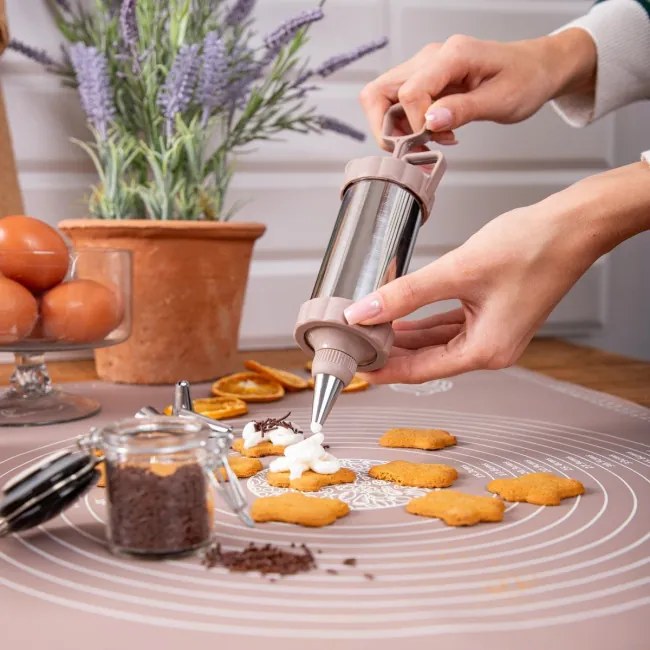 Sada na zdobenie koláčov EASY BAKE 723483