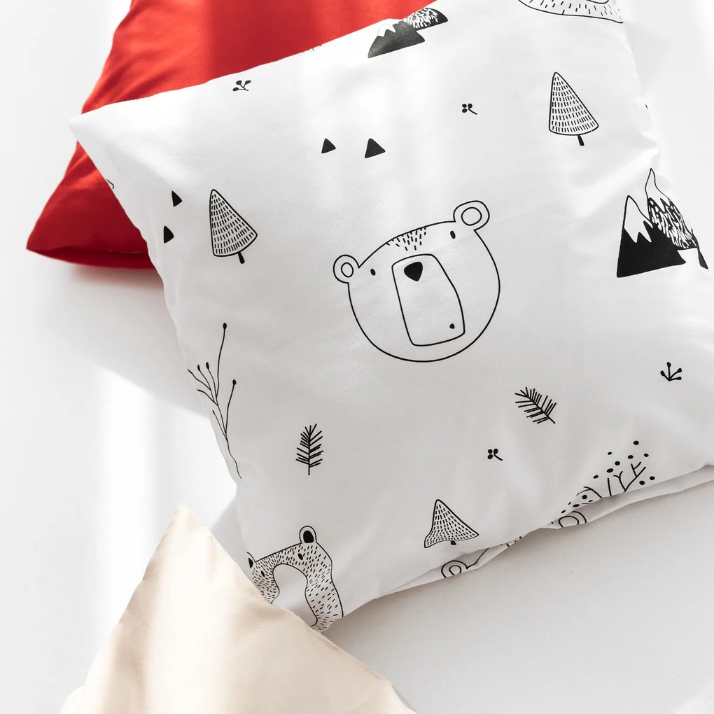 Goldea detská bavlnená obliečka na vankúš - zvieratá v zimnej krajine 45 x 45 cm