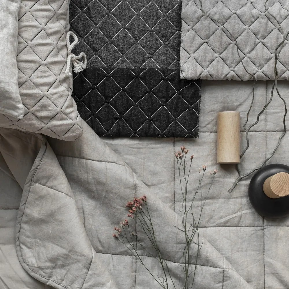 Béžová čalúnená jednolôžková posteľ s roštom 90x200 cm Sleepy Luna – Miuform