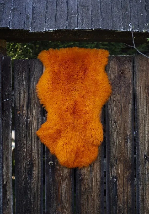 Ovčia kožušina oranžová