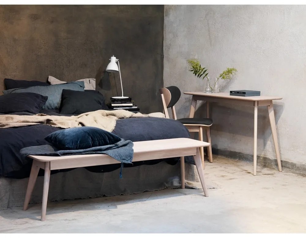 Svetlohnedá dubová stolička s čiernym sedadlom a opierkou Rowico Cato