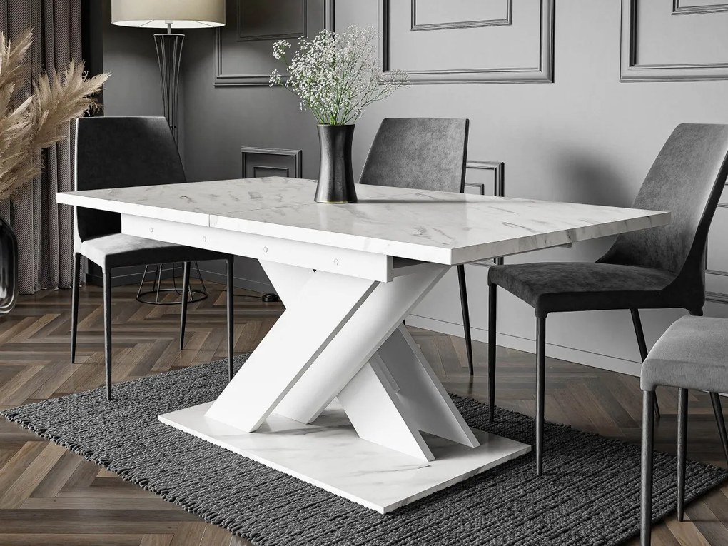 Jedálenský stôl Lezuma, Farby: čierny lesk