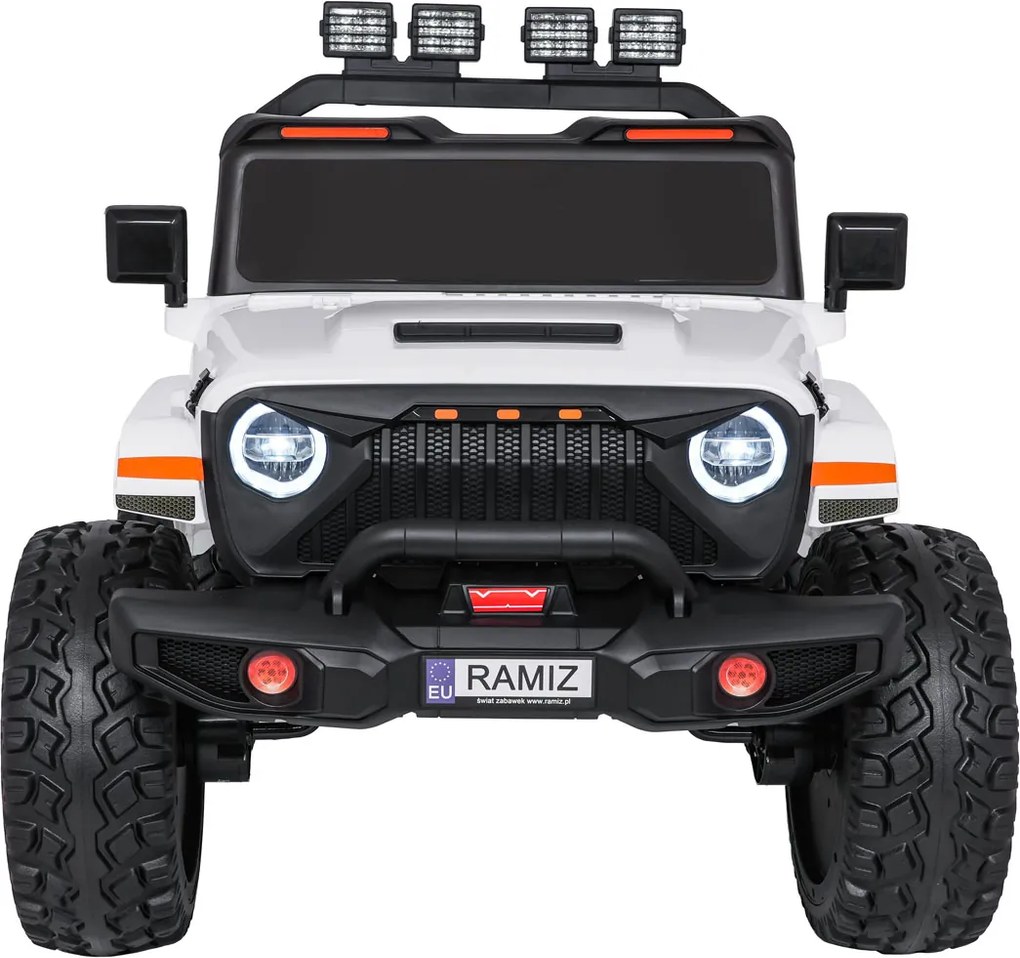 Ramiz Extrémne športové vozidlo 4x4 s premenlivou veľkosťou biele
