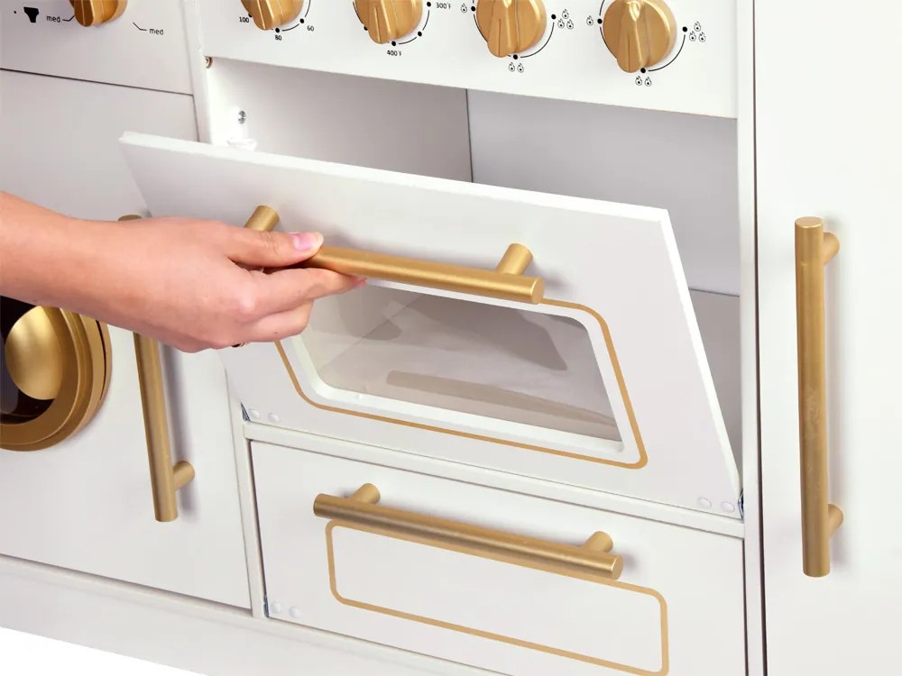 Veľká drevená kuchynská zostava v glamour štýle so zlatými doplnkami ZA5270