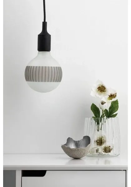 LED Stmievateľná žiarovka CLASSIC G125 E27/4,5W/230V 2600K - Paulmann 28743