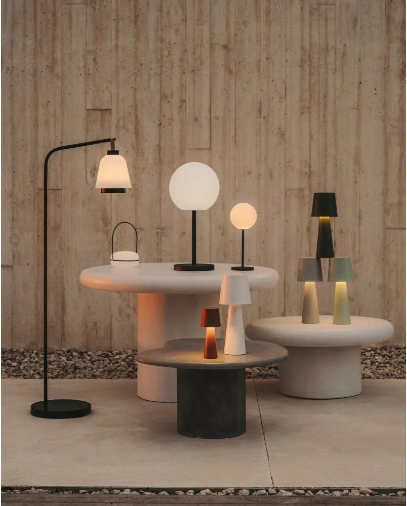 Záhradné svietidlo Kave Home Dinesh, výška 64 cm