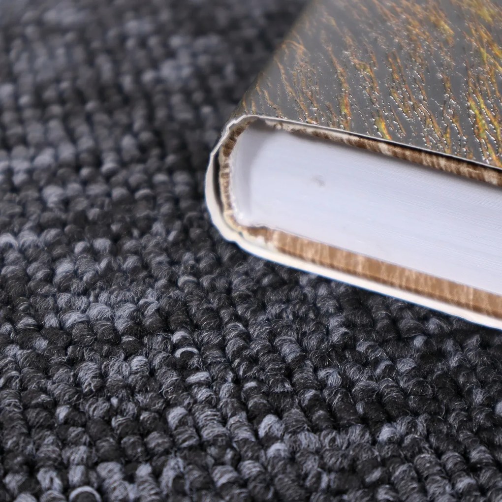 Betap, Metrážny koberec Debut 79, na mieru, šíře 4m, čierna, filc, detská izba