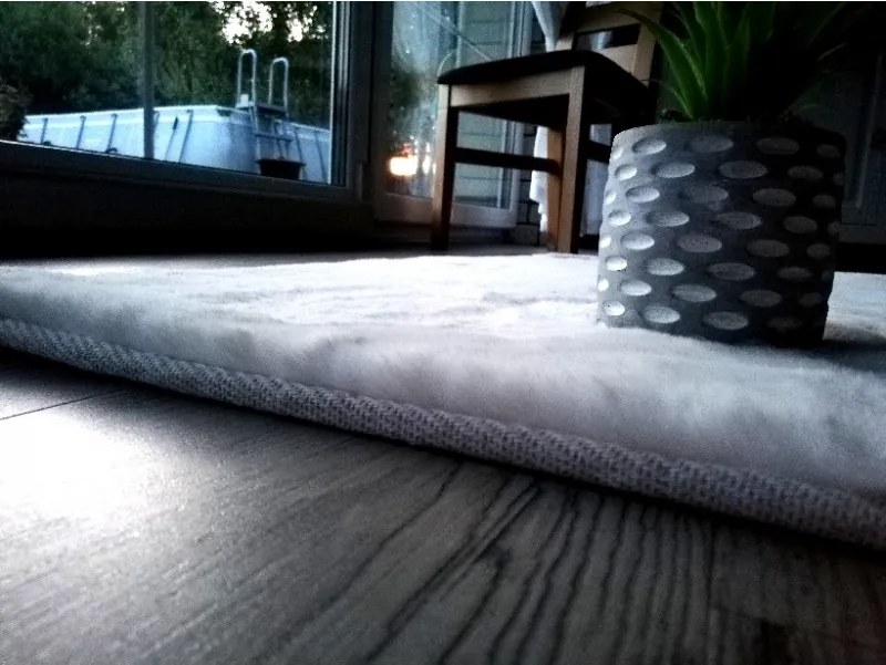 Kusový koberec RABBIT DELUXE - biely - imitácia králičie kožušiny