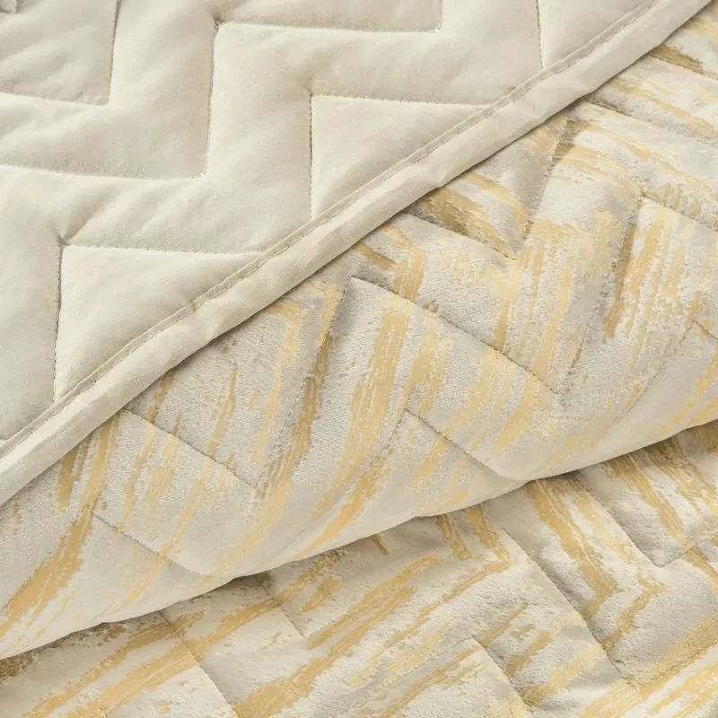 EUROFIRANY Zamatový prehoz 220 cm x 240 cm krémová 100 % polyester Rozmery textílií: 170 cm x 210 cm