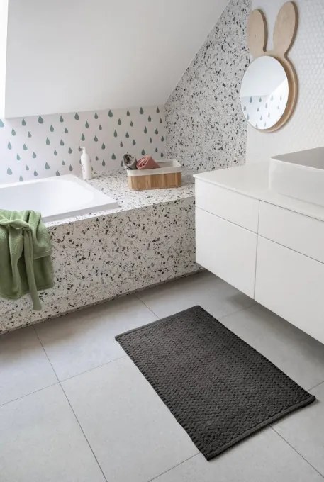 Kúpeľňový koberček Chevron sivý