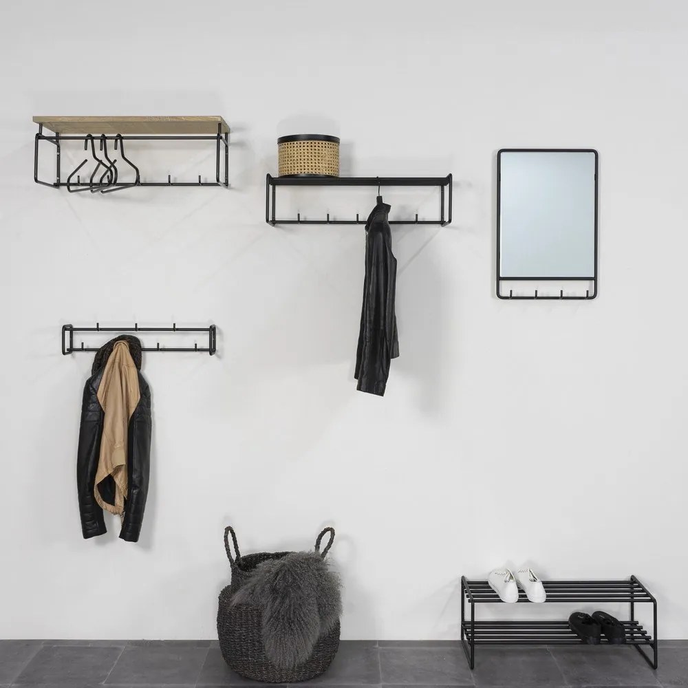 Čierny kovový nástenný vešiak Clint – Spinder Design