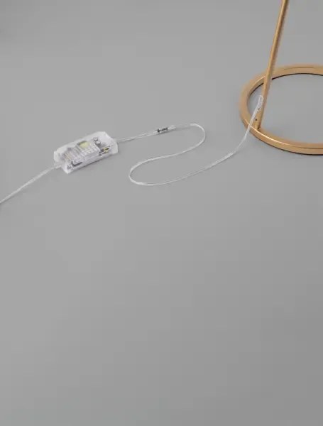 Dizajnová stojaca lampa Flute zlatá