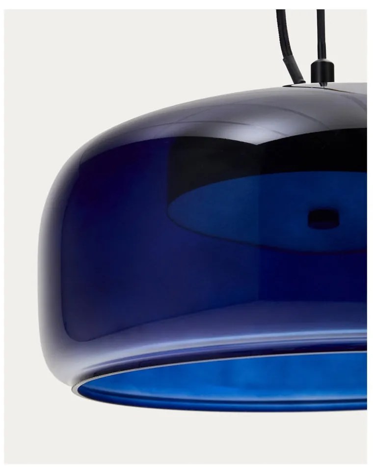Tmavomodré LED závesné svietidlo so skleneným tienidlom ø 38 cm Reig – Kave Home