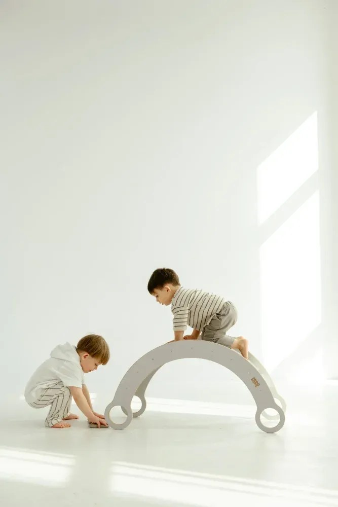 Montessori drevená hojdačka biela M Šedá