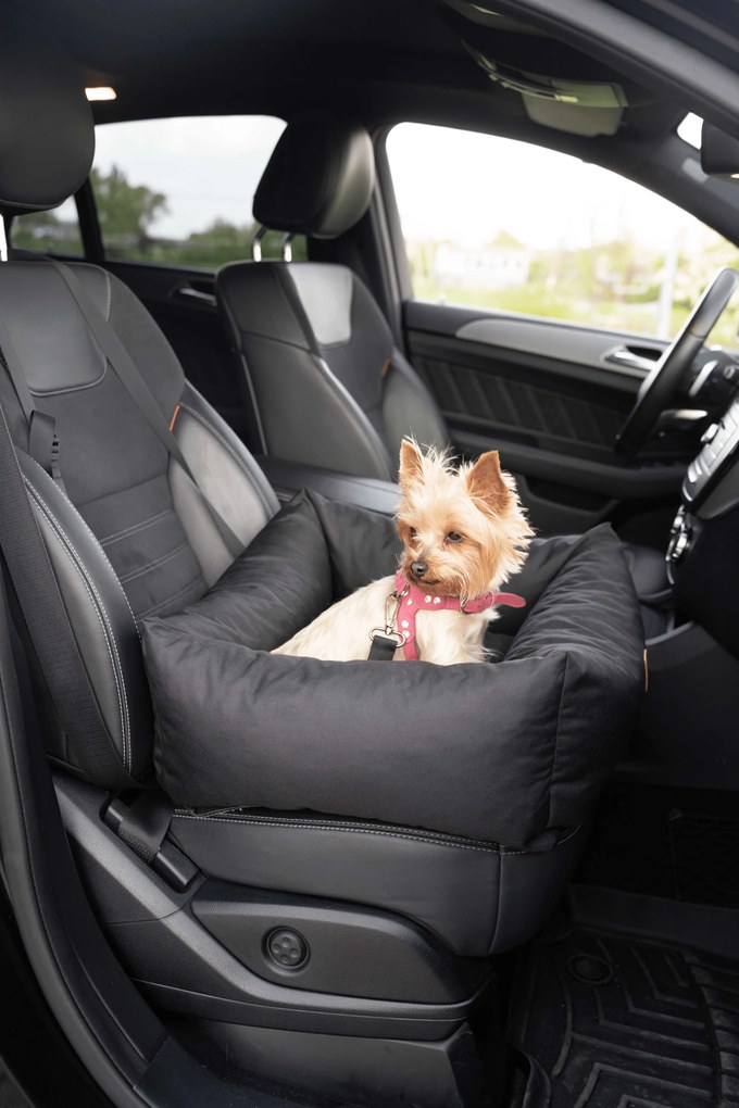 Cestovný psí pelech do auta JULIAN čierny