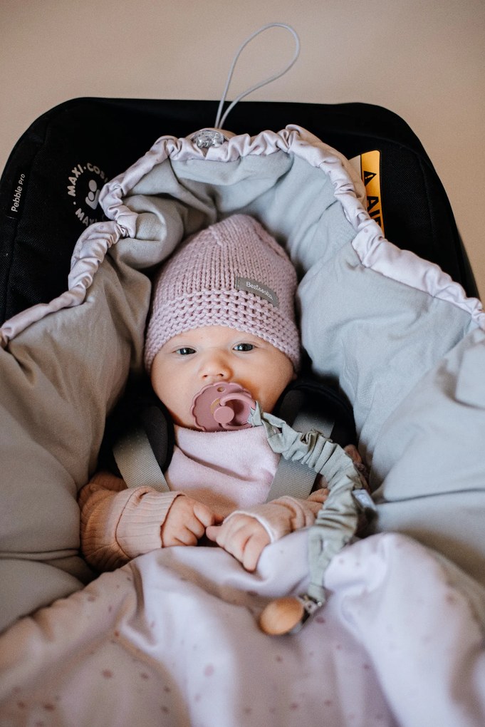 Beztroska zavinovacia deka do autosedačky LITTLE MIRACLES