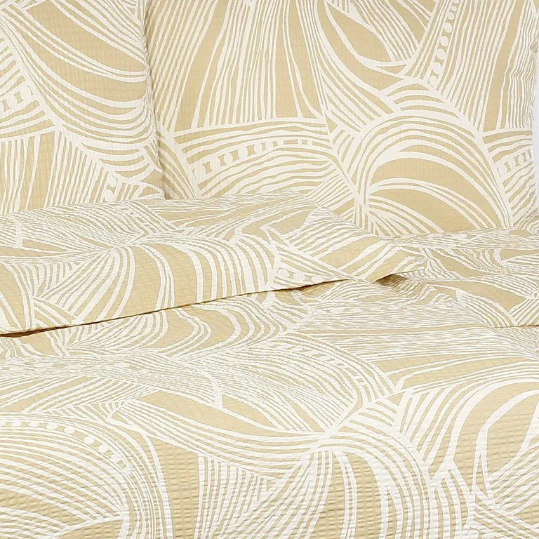 Goldea krepové posteľné obliečky - tropické listy na zlatom 140 x 200 a 70 x 90 cm